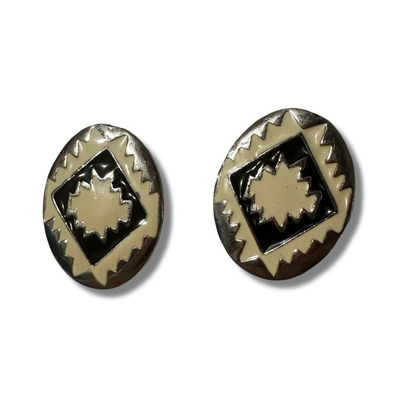 Vintage Jewelry - Vtg Silvertone & Cream Enameled Earrings